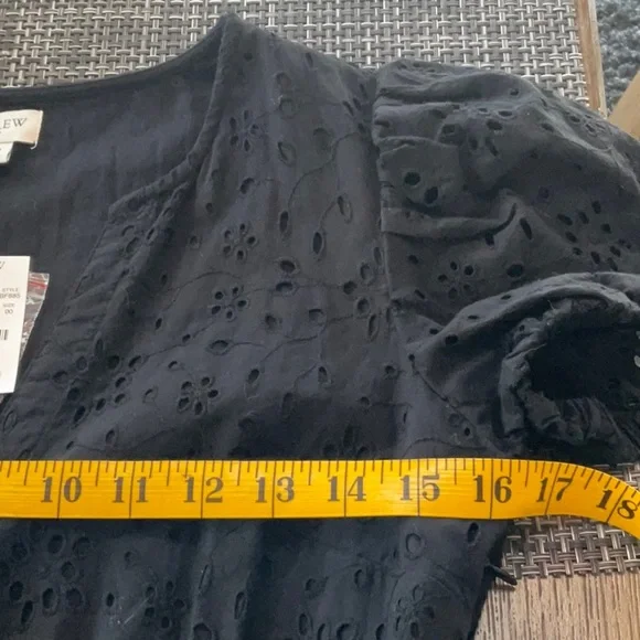 NWT J.CREW black short-sleeved dress with pockets and v neck - Picture 13 of 14